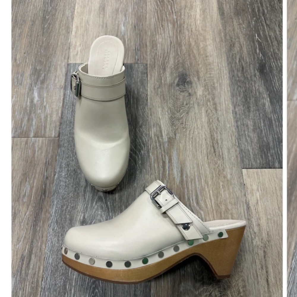 Isabel Marant Titya Clog in Chalk revolve leather boho designer fall luxury - Picture 3 of 5